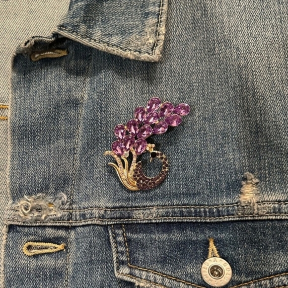 NEW Peacock Brooch - Picture 2 of 10
